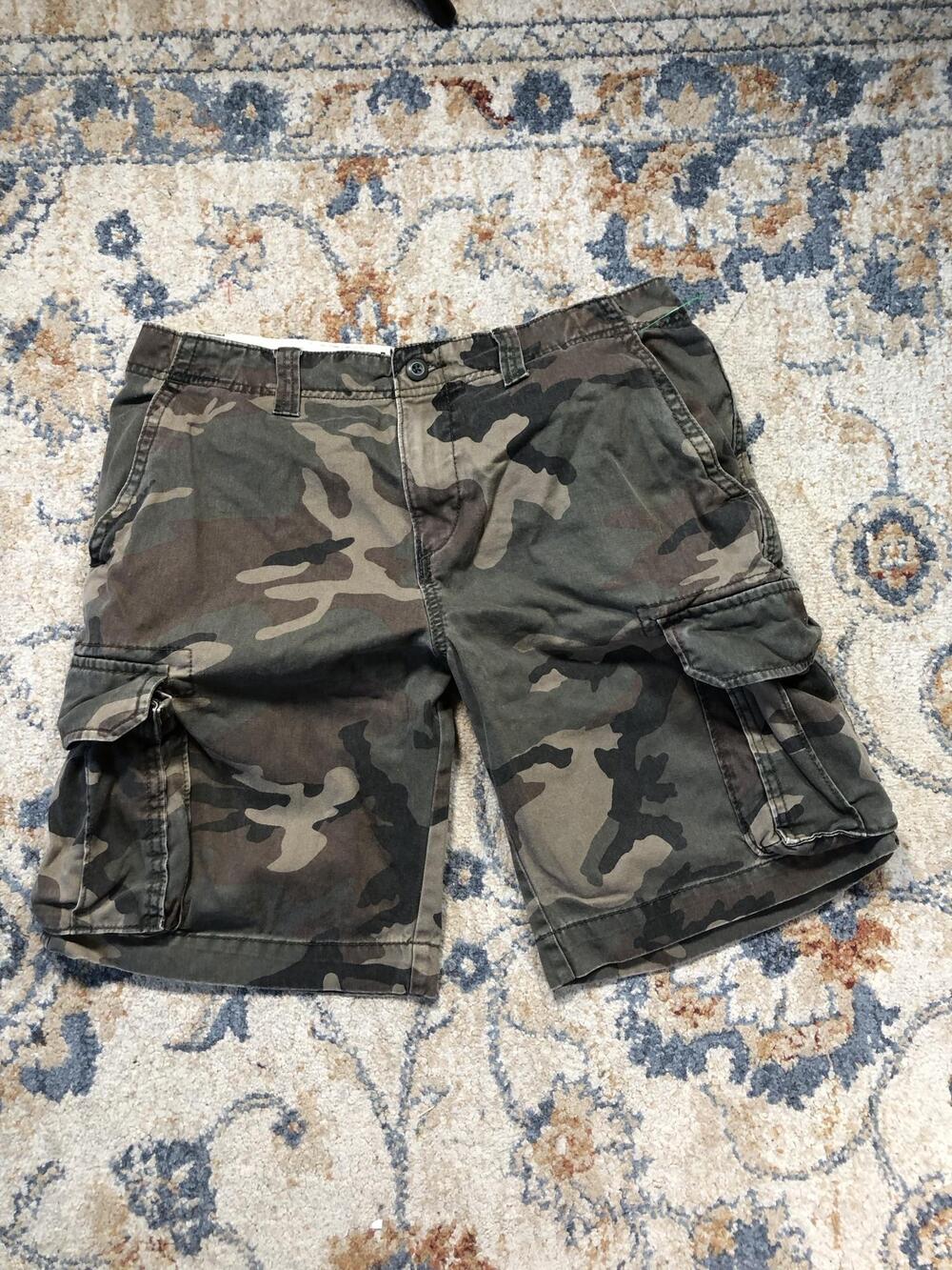 Old Navy Cargo Shorts Mens 31 Camo Canvas Pockets Outdoor Casual Army Utility